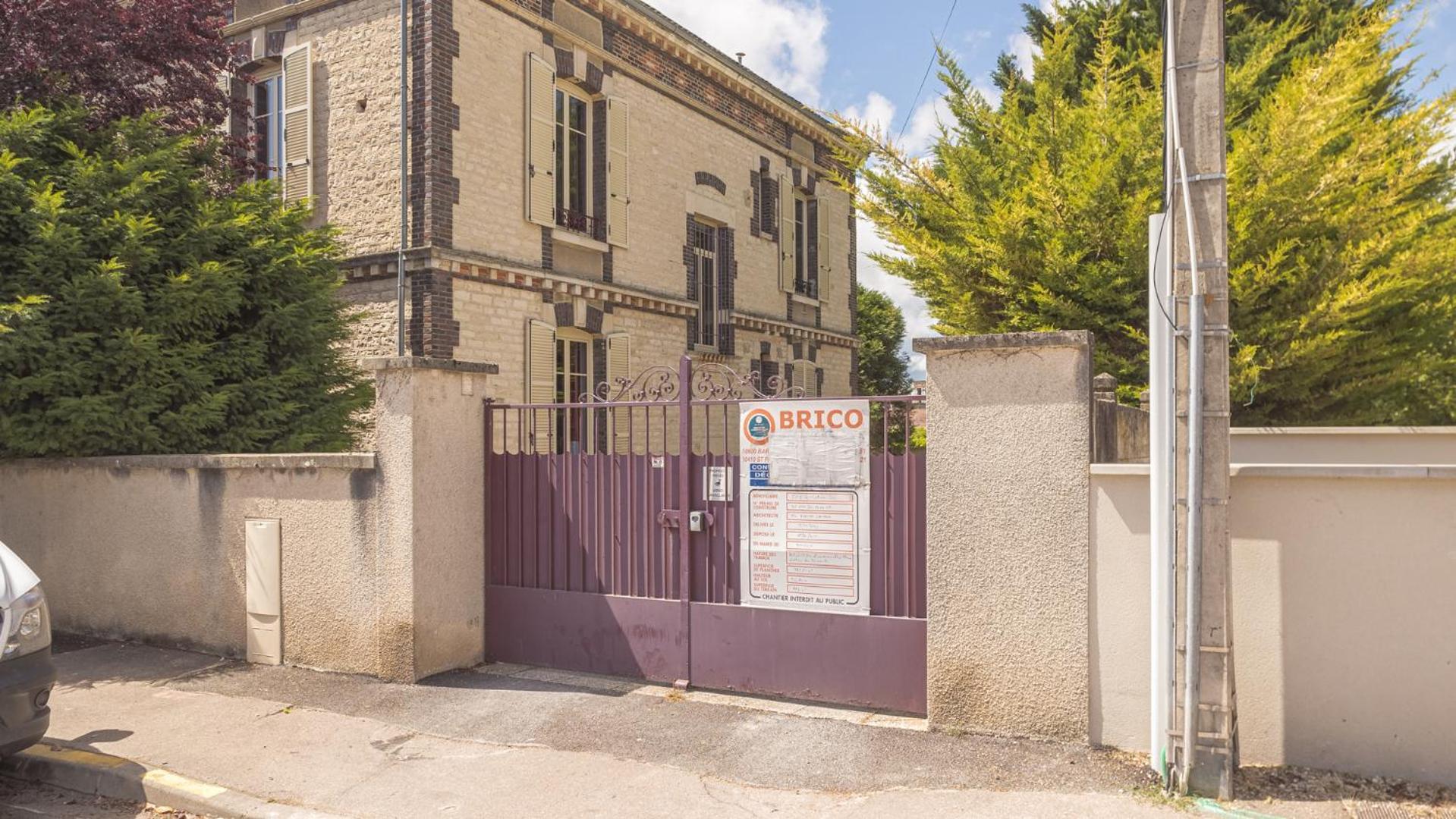 Bonappart 12 - Charme Napoleonien & Confort Troyes Exteriér fotografie